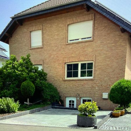 Апартаменти Moselweinlaub Бруттіґ-Фанкель Екстер'єр фото